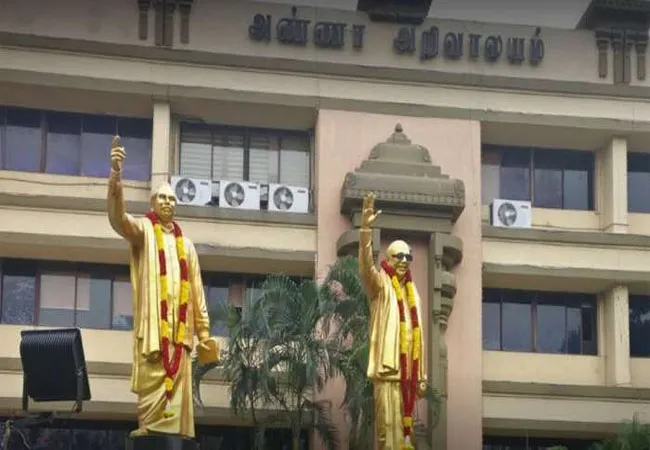 dmk party leaders changed salem and namakkal district 